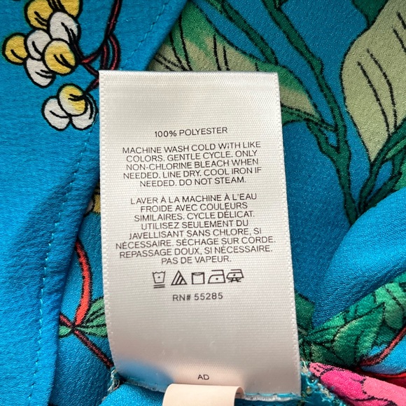 Express crisscross v neck grammercy top - Picture 4 of 4